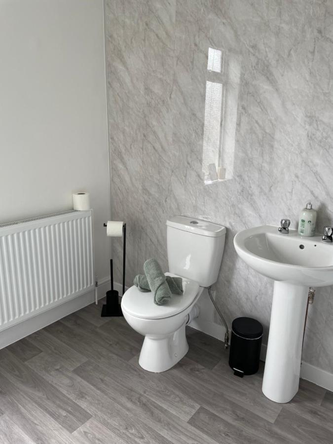 Comfy Home For Contractors And Families With Free Parking - Sage View Aldershot Exterior foto