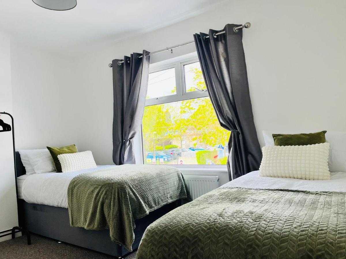 Comfy Home For Contractors And Families With Free Parking - Sage View Aldershot Exterior foto